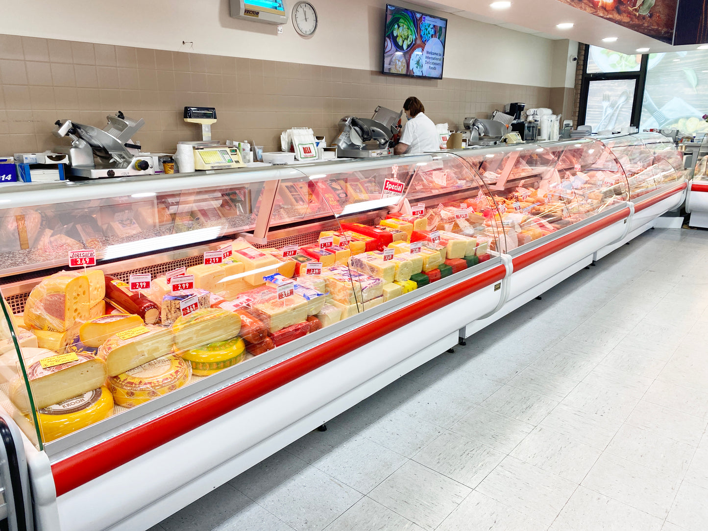 46"D Deli Meat Cheese & Salad Case, Curved Glass