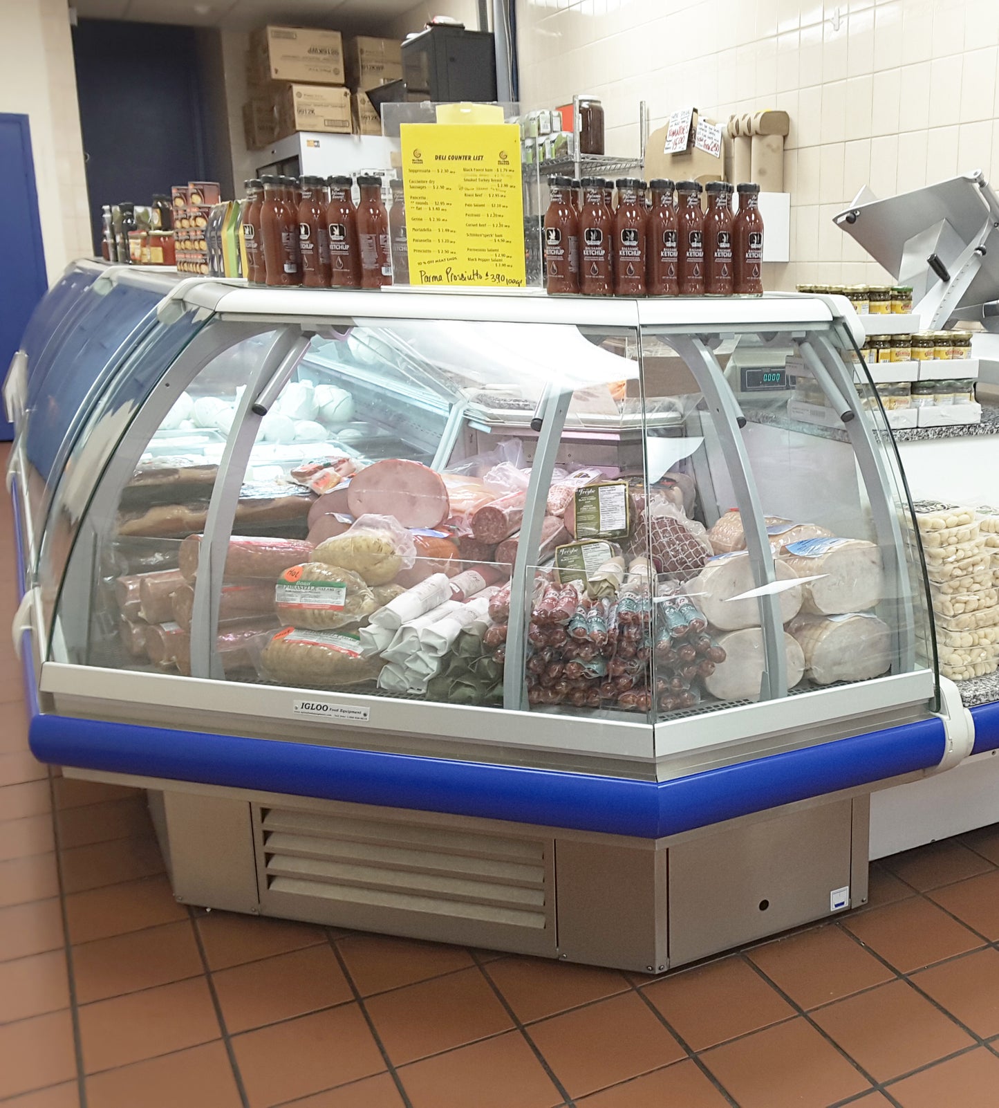 47"D Outside Corner Refrigerated Case, Lift-up Front Glass