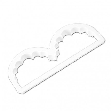 5" X 1-3/4" HANGING SCALLOPED FRILL CUTTER, BLISTER PACK